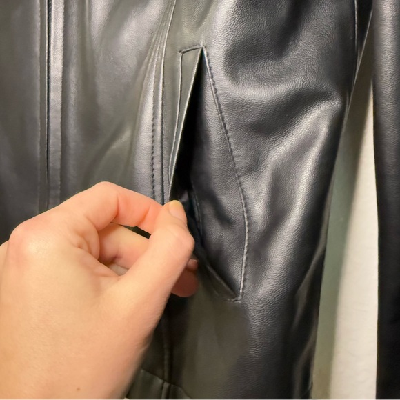 Vintage Limited Too Faux Leather Removal Faux Fur Jacket - Picture 6 of 10